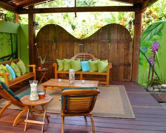 Physis Caribbean Bed & Breakfast - Cocles - Patio