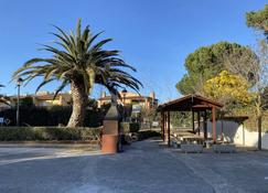 Apartament per parelles reformat amb piscina - Calella de Palafrugell - Patio