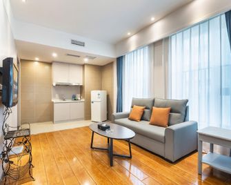 Chongqing Cm Serviced Apartment - צ'ונגקינג - סלון