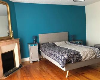 Maison La Rase du Lac Cantal - Riom-ès-Montagnes - Chambre