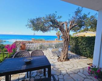 Corfu Glyfada Beach Apartment 24 - Glyfada - Balkon