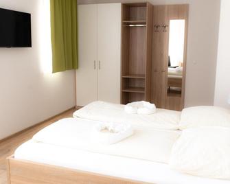 Weingut - Gästezimmer Resch Ludwig vlg. Powoden - Leutschach - Schlafzimmer