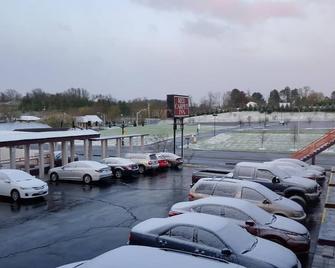 Budget-Friendly Stay near Virginia Tech University with Free Parking - Blacksburg