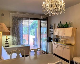 إل بيكولو جياردينو إن باراتيكو - باراتيكو - غرفة طعام