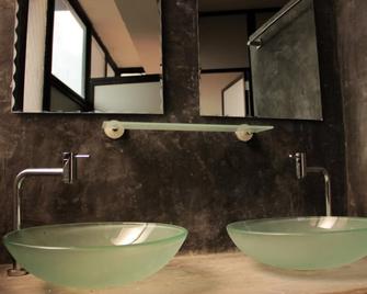 Colombo City Hostel - Colombo - Bad