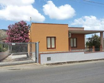 Angelo Holiday Home - Valderice - Edificio