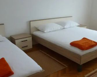 Apartments Anastazija - Pag - Sypialnia