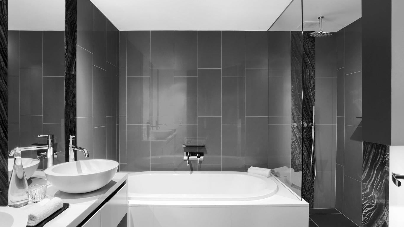 Peppers Gallery Hotel Canberra