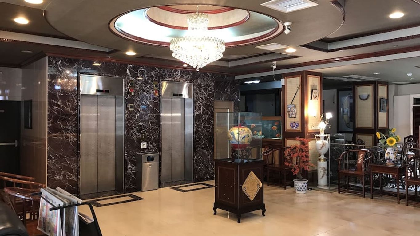 サンライズ ホテル台南 (日升大飯店)