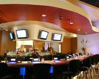 Treasure Bay Casino & Hotel-Adults Age 21 and Above - Білоксі