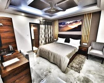 Hotel Delhi Aerocity, Nh 48 - New Delhi - Bedroom
