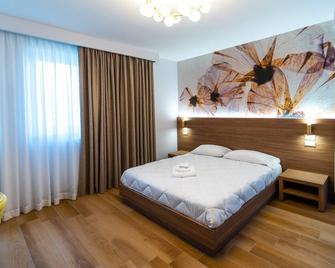 Hotel Pierfaone - Abriola - Bedroom