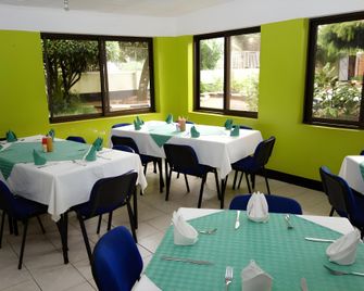 Emirina Travel Hotel - Jinja - Restaurant