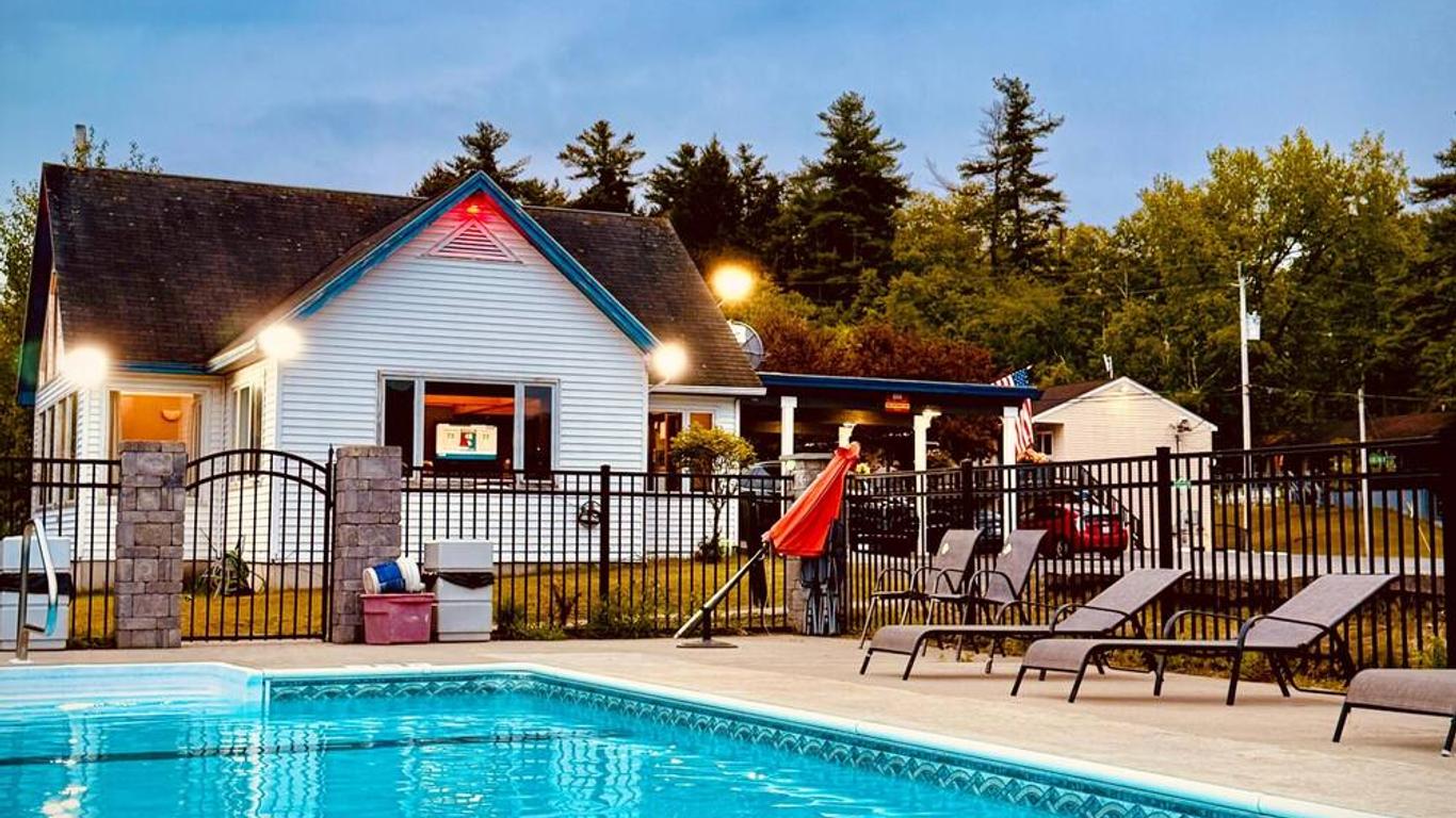 Travelodge by Wyndham Lake George NY