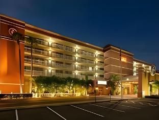 Ramada by Wyndham Tampa Westshore Airport South - טמפה - בניין