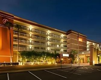 Ramada by Wyndham Tampa Westshore Airport South - Τάμπα - Κτίριο