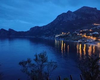 Hotel La Certosa - Massa Lubrense - Beach