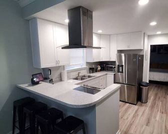 Big Tiny House Defuniak Springs - DeFuniak Springs - Cocina