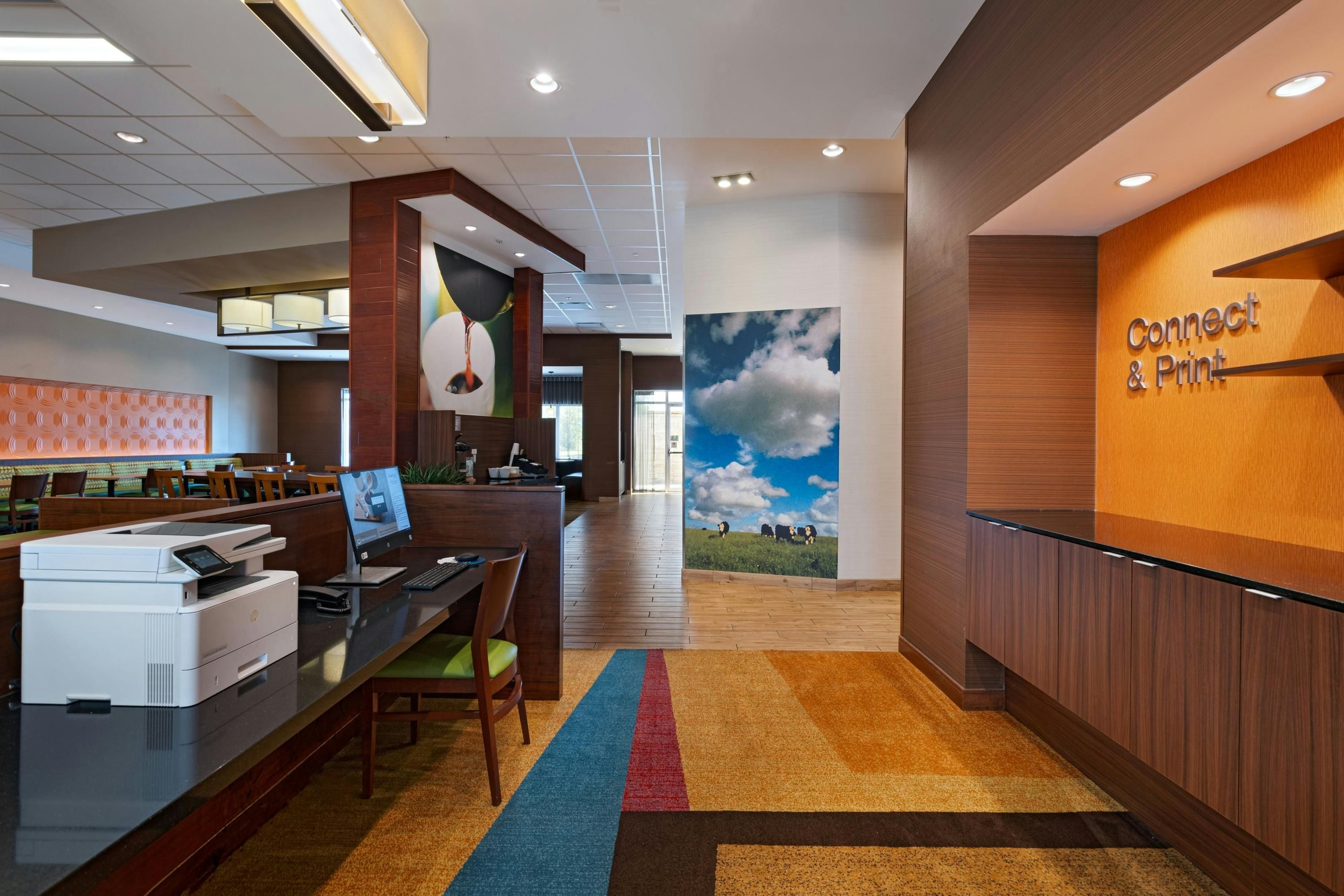Fairfield Inn & Suites by Marriott Lincoln Airport - Lincoln - Front desk