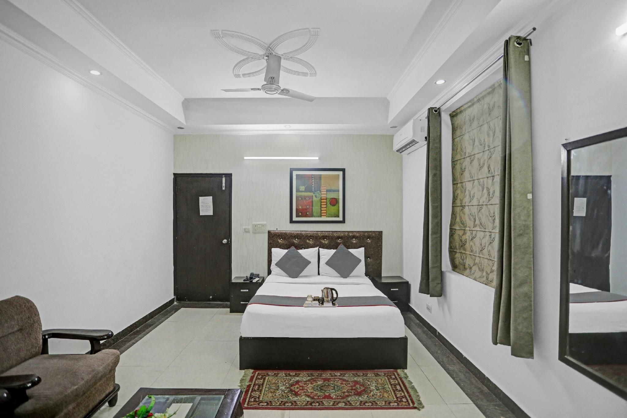 Townhouse Happy Keys Near Iskcon Temple Noida - Noida - Schlafzimmer