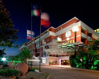 Hotel Delta Florence - Calenzano - Edificio