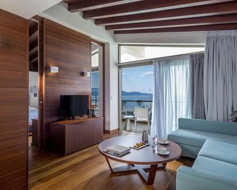 Horizon Blu Boutique Hotel - Kalamata - Vardagsrum