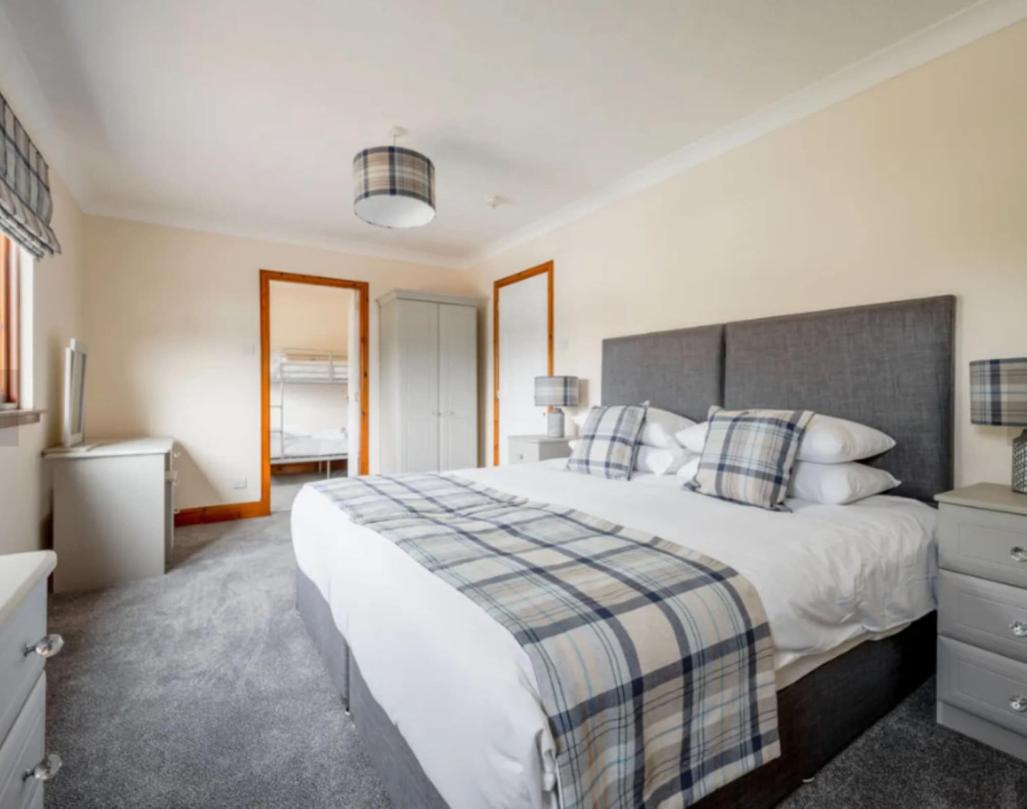 Loch Ness Clansman Hotel - אינברנס
