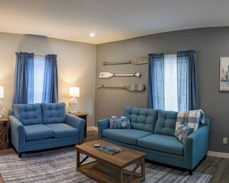 Newly Renovated Acadia Apartment Mple Street - Ellsworth - Sala de estar