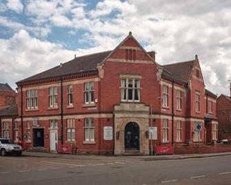 Kings Park Hotel - Retford - Budova