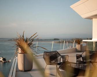 Laguna Faro Suites - Adults Only - Grado - Balkon