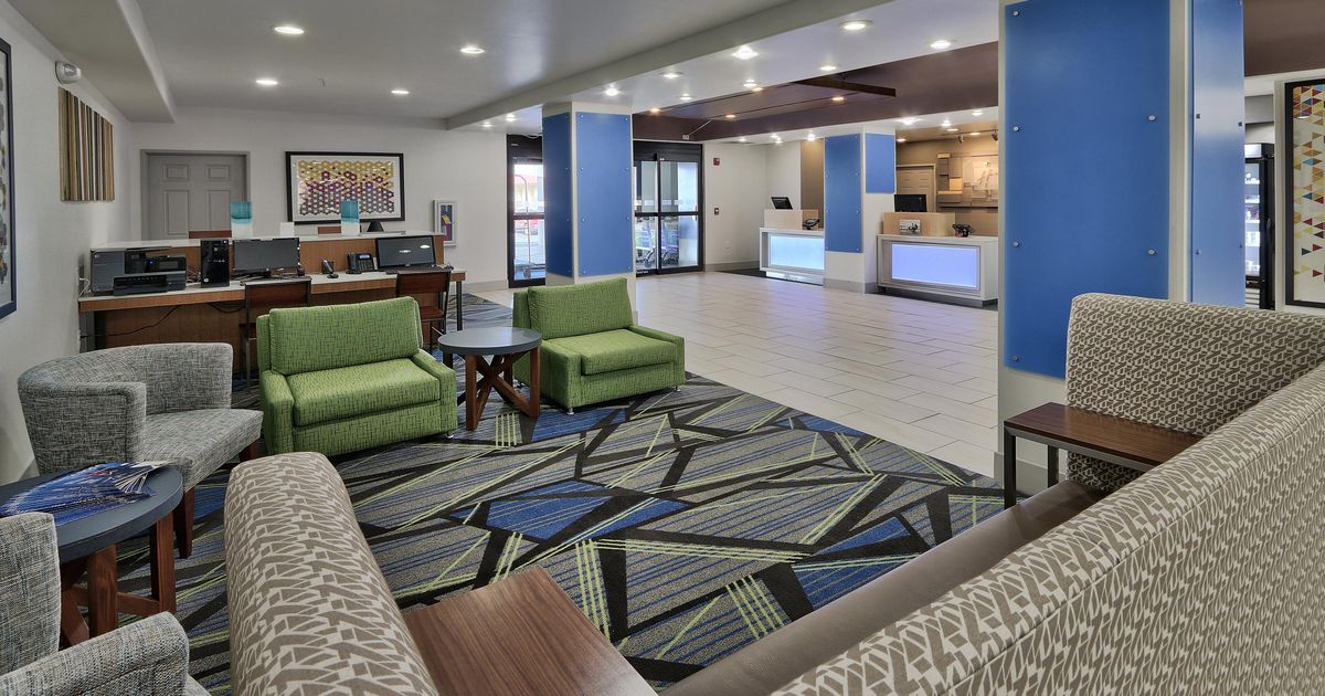 Holiday Inn Express Santa Rosa à partir de 98 €. Hôtels à Santa Rosa