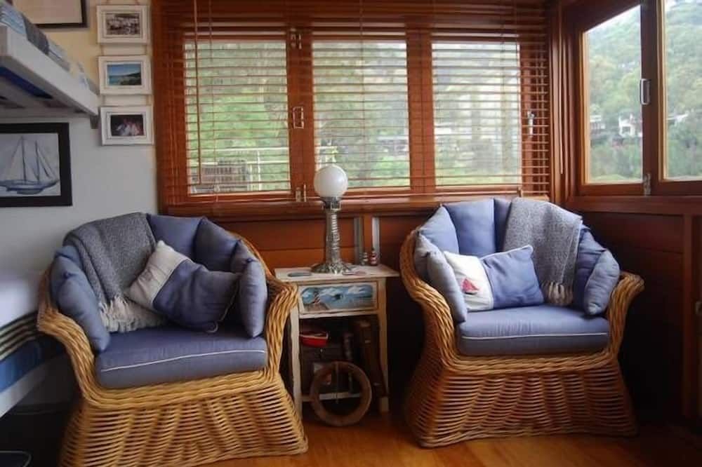 Salacia - Boat House - Whale Beach - Soggiorno