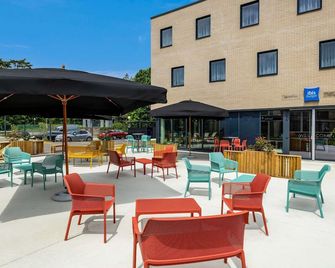 ibis budget Arlon Porte du Luxembourg - Arlon - Patio