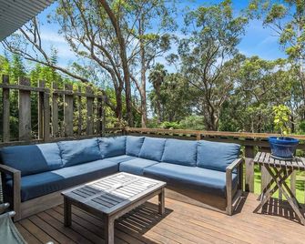 Austinmer Bush & Beach Retreat - designed for memorable family holidays. - Austinmer - Patio