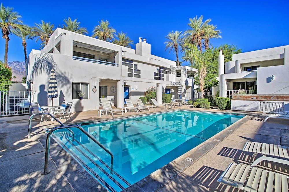 Gorgeous and spacious - Cathedral City - Piscine