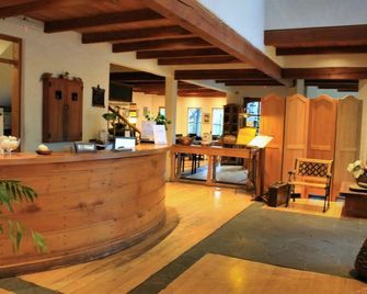 Hotel Malalhue - Pucon - Resepsiyon