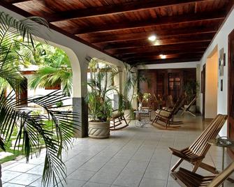 Hotel Mozonte - Managua - Binnenhof