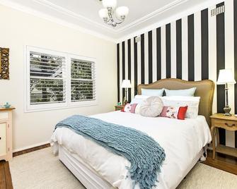 Winston Cottage at Three Sisters - Katoomba - Bedroom