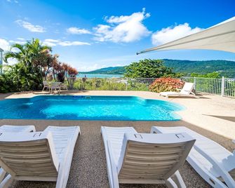Ocean Views 49A - Airlie Beach - Zwembad