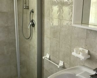 Intimate villa with private garden - Brussa