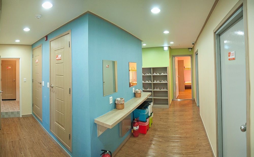 Busan Sukbak Dot Com Guesthouse - Busan - Gang