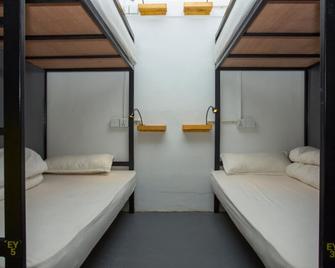 Yakety Yak Hostel - Kathmandu - Bedroom