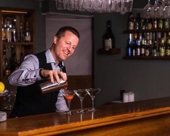 Steningevik - Arlanda - Bar