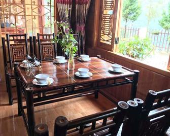 Sau Meo Mountain View - Pa sa - Comedor