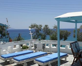Carmel Studio Apartments - Tourlos - Balcony