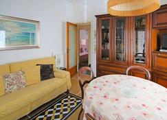 Apartment Cristina by Interhome - Rapallo - Matsal