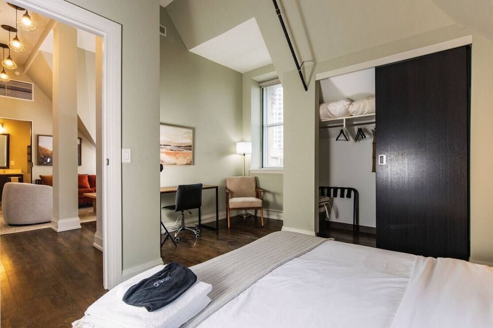 Downtown Luxury 2br Loft - มิลวอกี