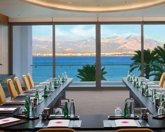 Akra V Hotel - אנטליה - חדר ישיבות