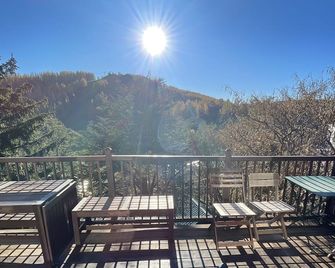 Magnificent family chalet in Valberg - Guillaumes - Balkon