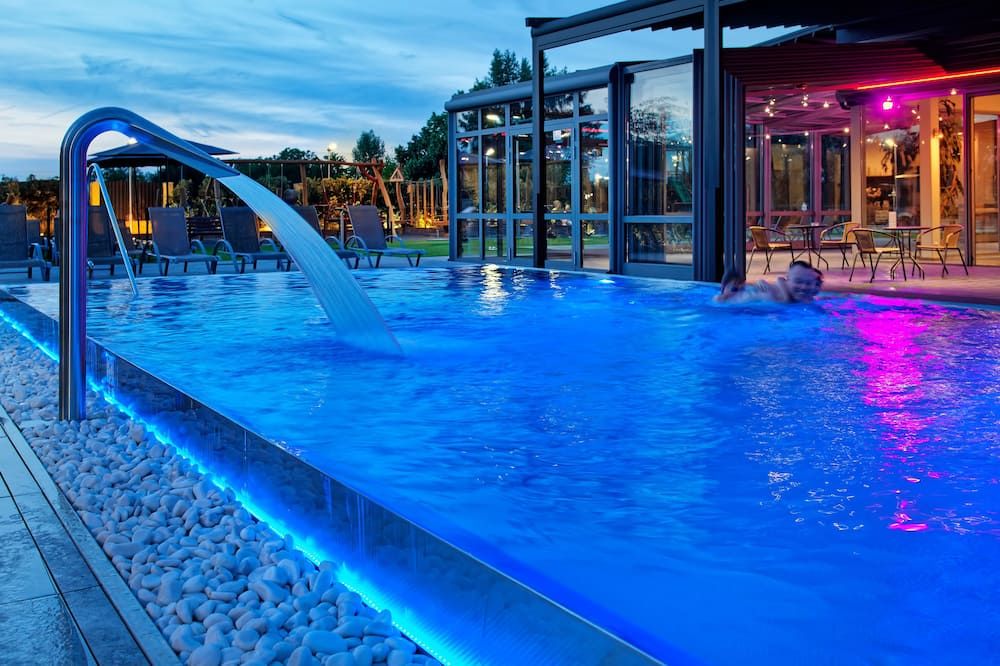 Hotel Aura Design & Garden Pool